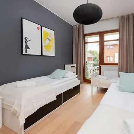 Neptun Park Spacious 3-bedroom By Renters * גדנסק