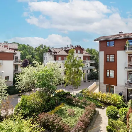 Neptun Park Spacious 3-bedroom By Renters شقة