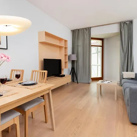 דירה Neptun Park Spacious 3-bedroom By Renters גדנסק