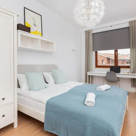 Neptun Park Spacious 3-bedroom By Renters * גדנסק